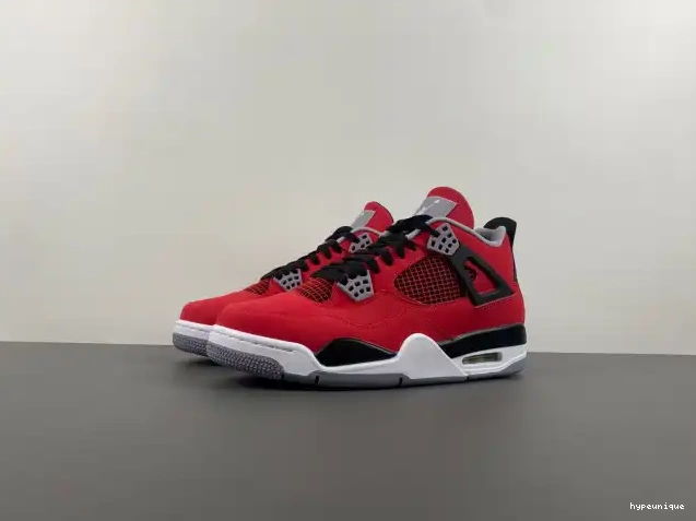 HYPE Toro 308497-603 Retro Jordan 4 Bravo 0423